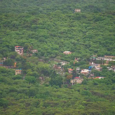 Torre de vigilancia en la Sierra de Montenegro (2021).